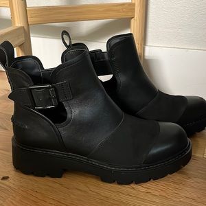 UGG Stockton booties